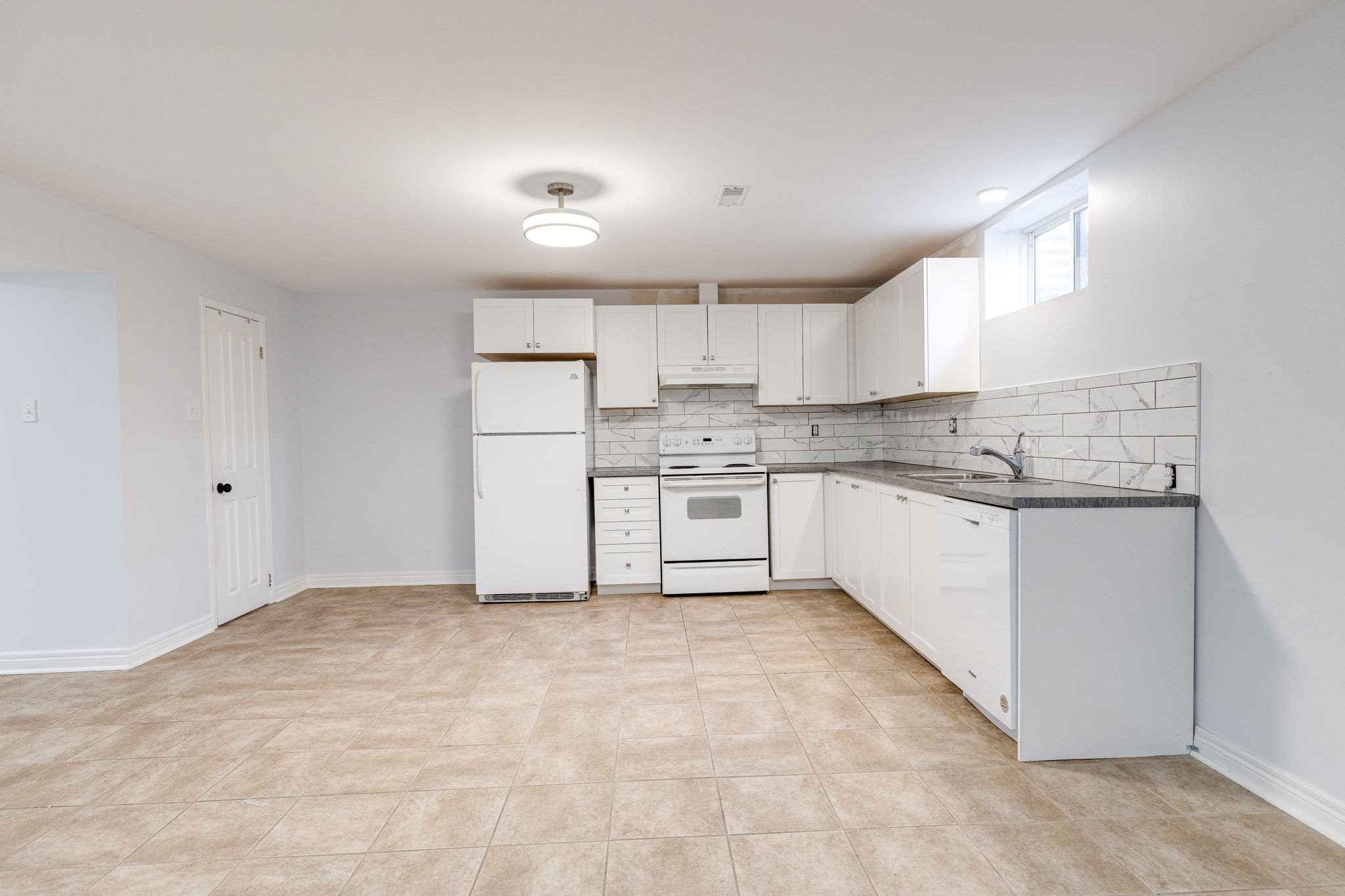 Barrie property showcase — delivered property photograph 21