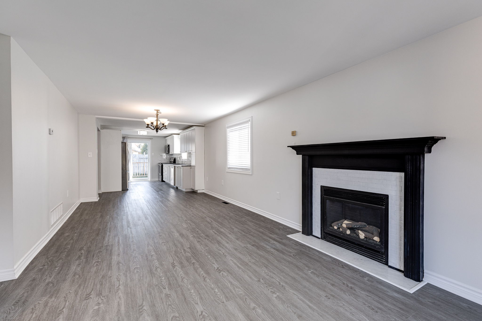 Barrie property showcase — delivered property photograph 6