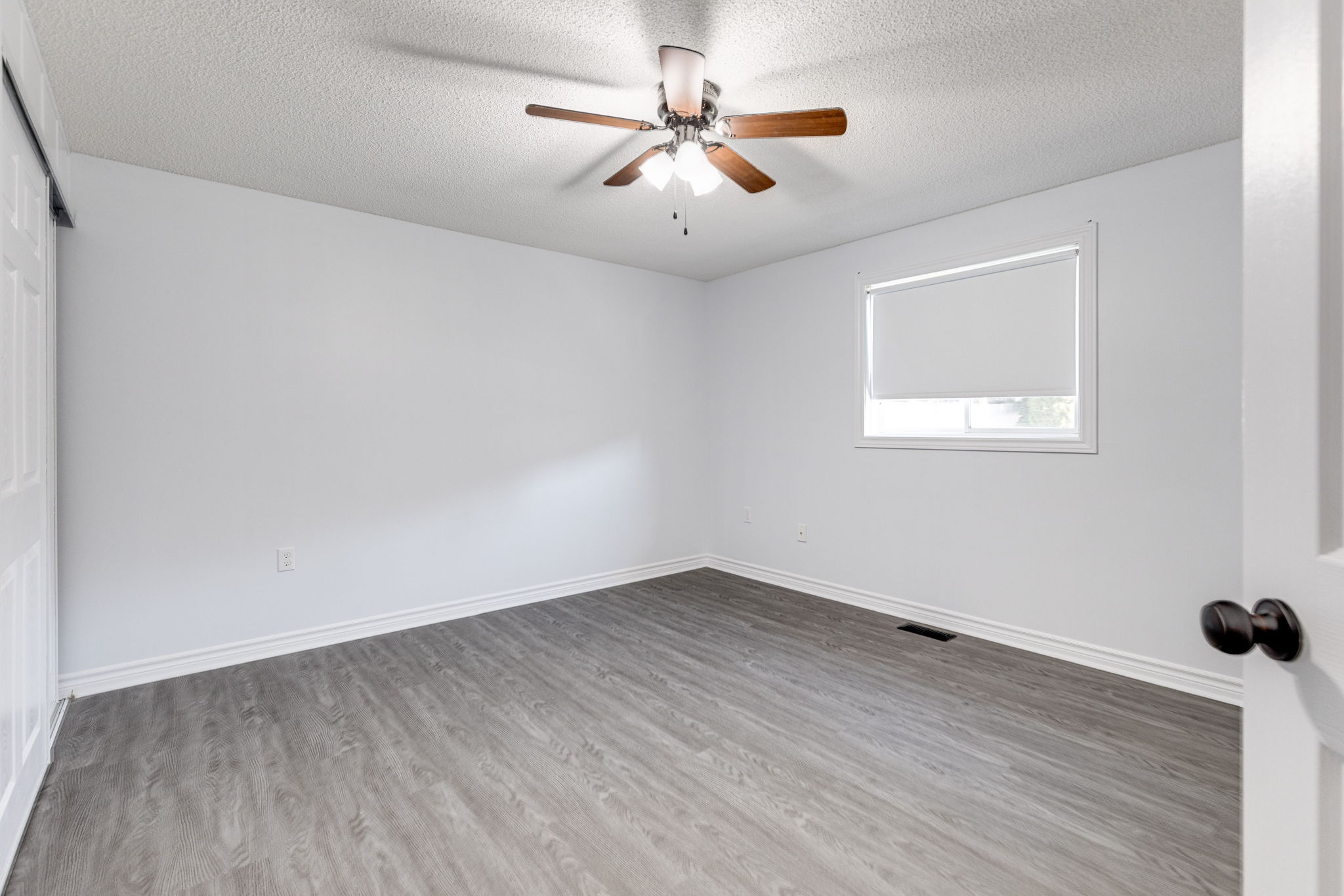 Barrie property showcase — delivered property photograph 16