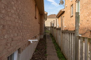  Photo 30