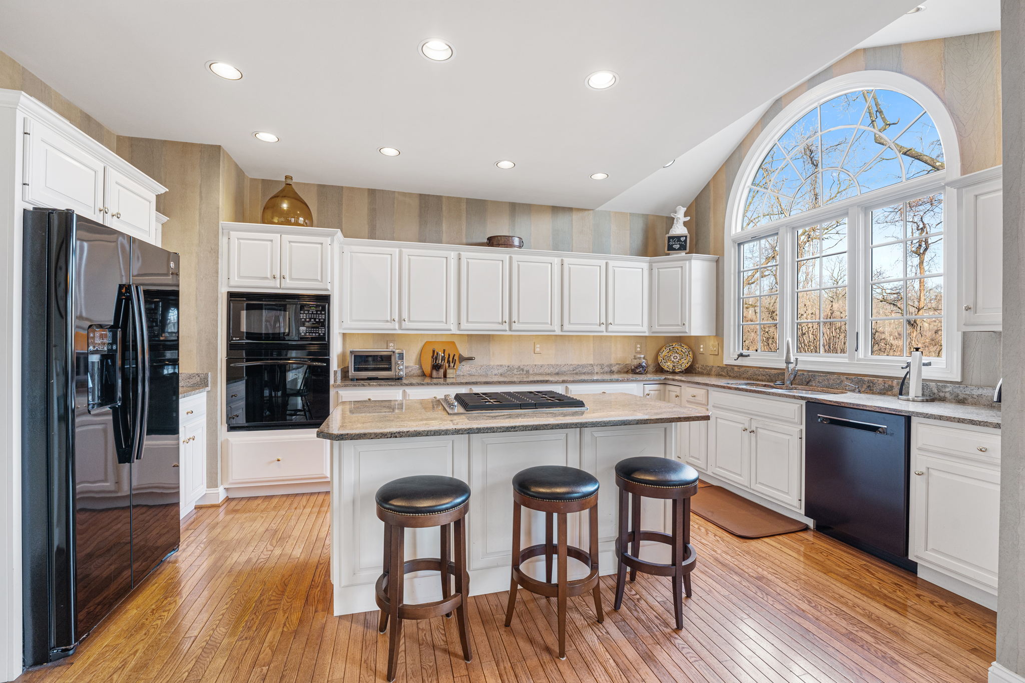 23 Great Woods Ln, Malvern, PA 19355, USA Photo 20