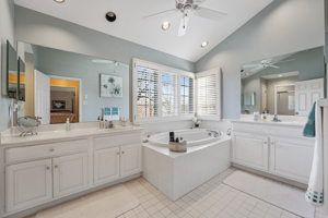 23 Great Woods Ln, Malvern, PA 19355, USA Photo 29