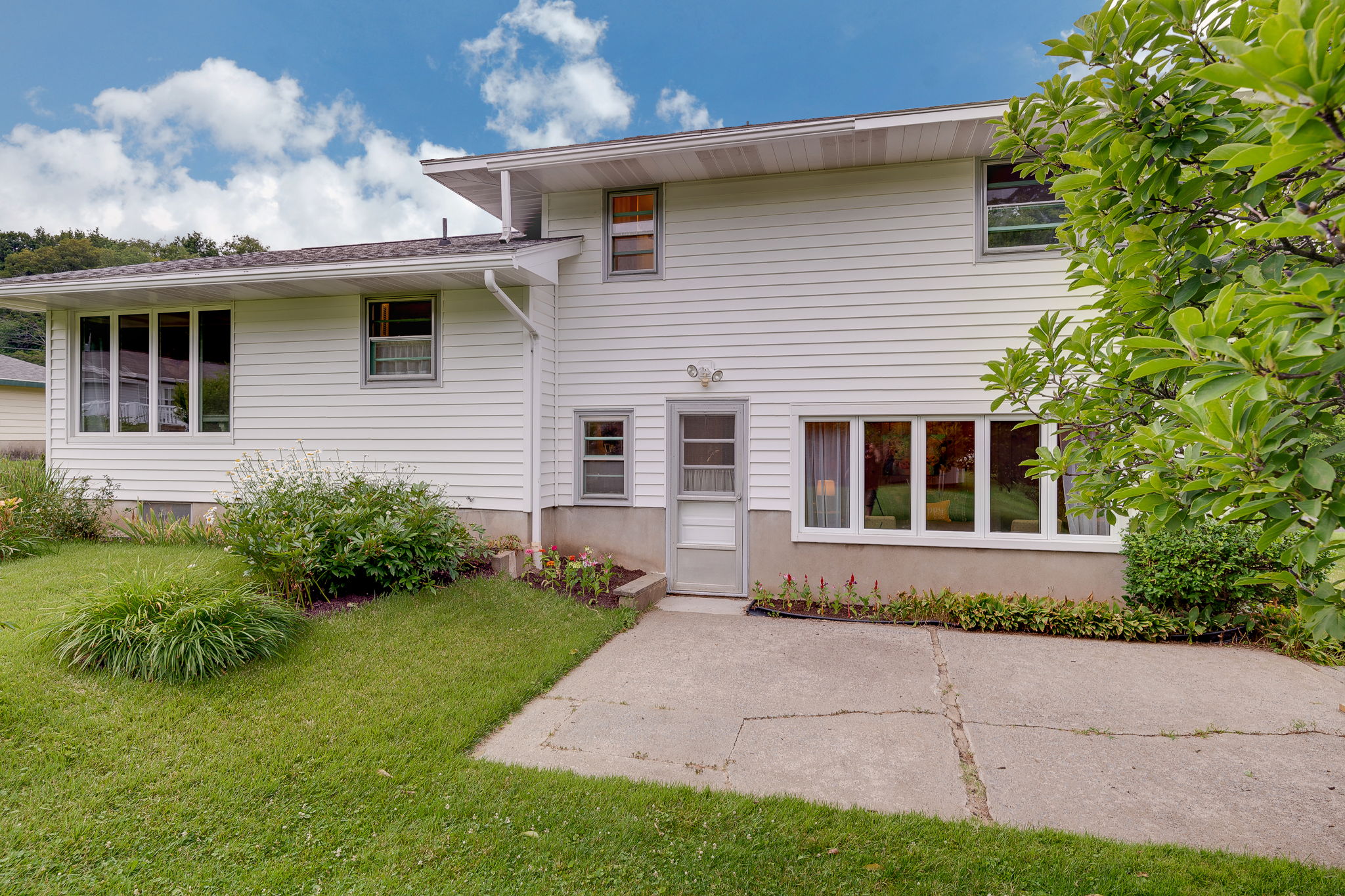  23 Harts Hill Parkway, Whitesboro, NY 13492, US Photo 9