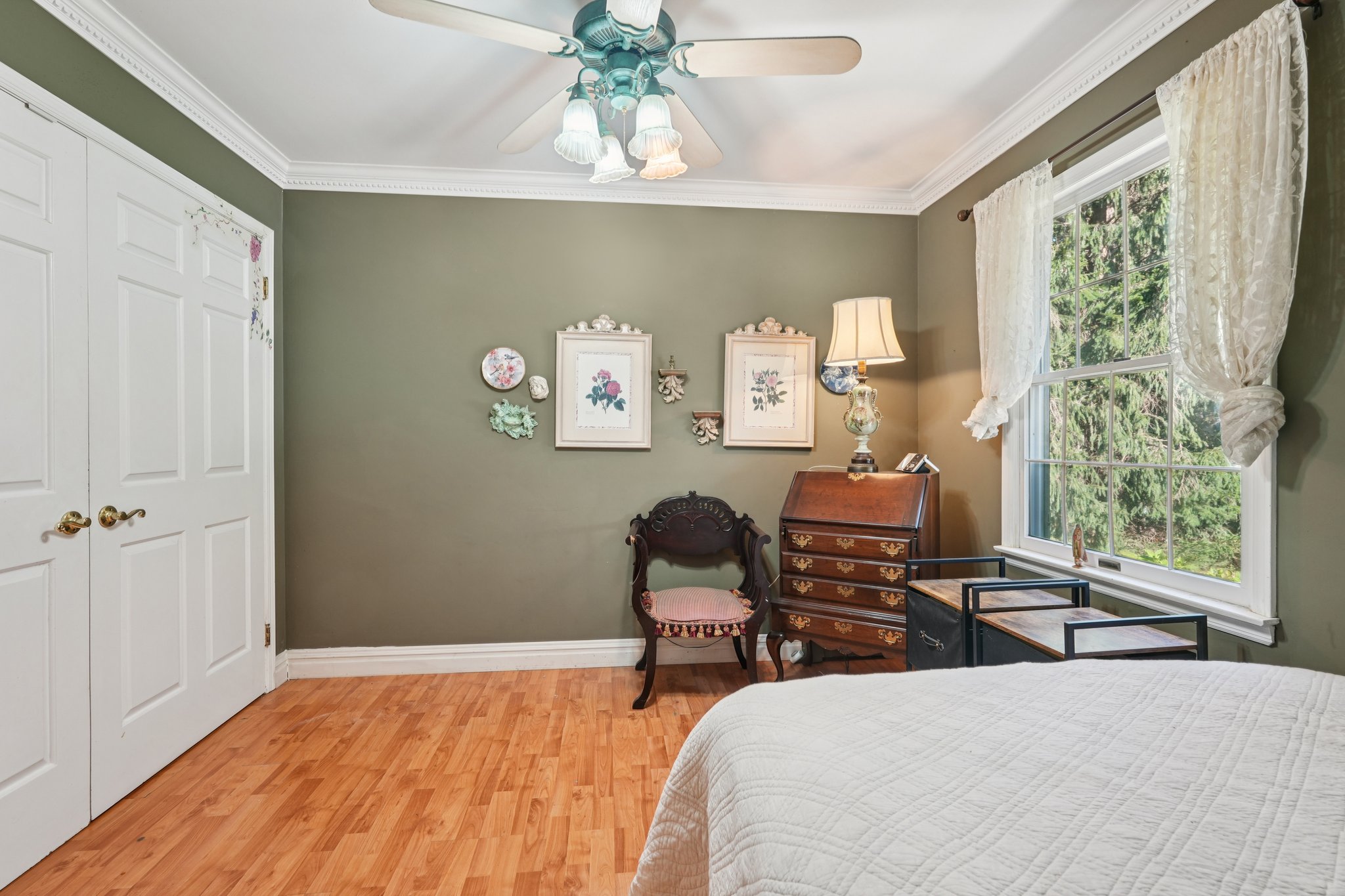 Herlihy Dr-S0509-023.jpg