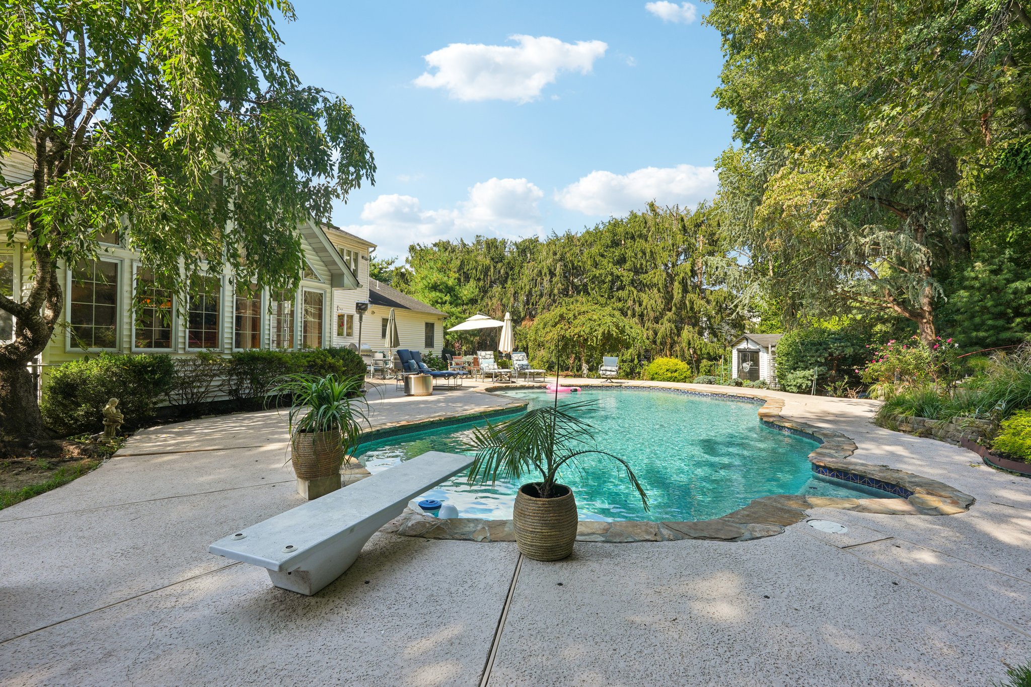 Herlihy Dr-S0509-059.jpg