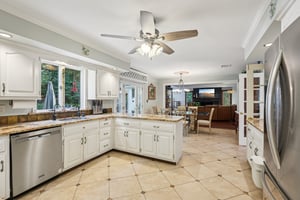 Herlihy Dr-S0509-018.jpg