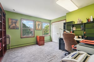Herlihy Dr-S0509-032.jpg