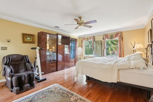 Herlihy Dr-S0509-041.jpg
