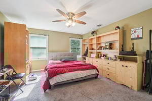 Herlihy Dr-S0509-047.jpg
