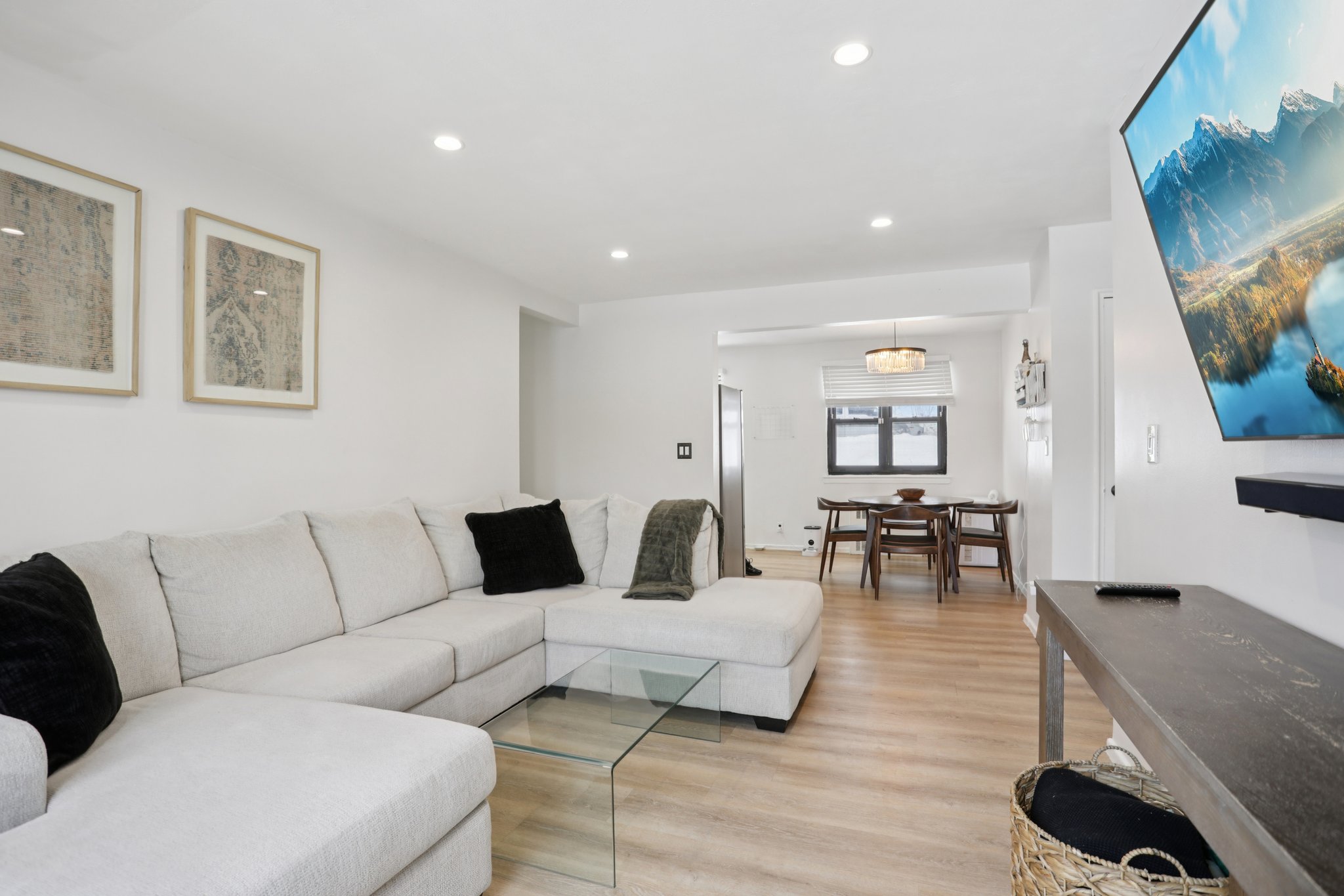 23 Lawrence Dr A-S0702-008.jpg