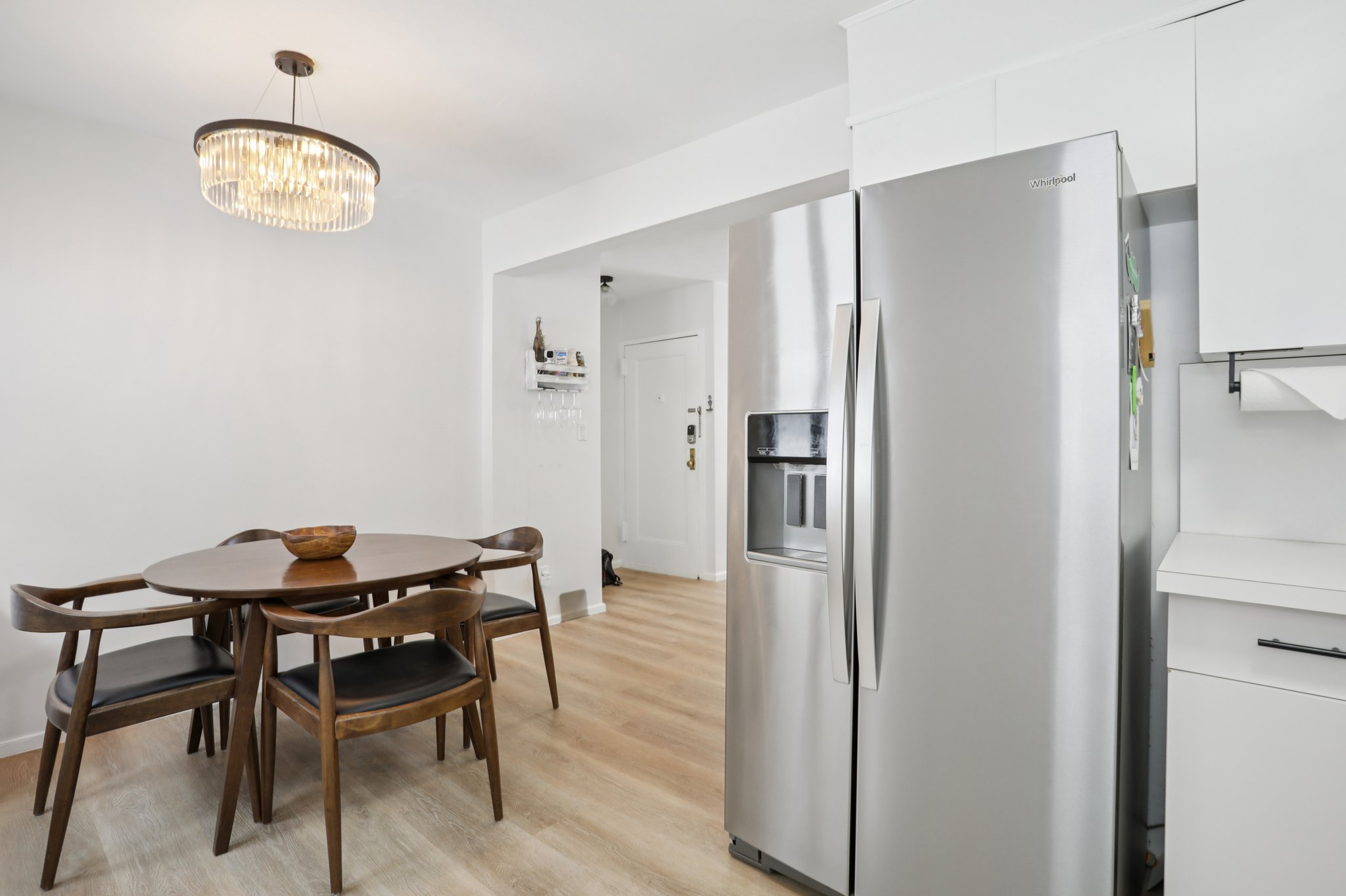 23 Lawrence Dr A-S0702-013.jpg