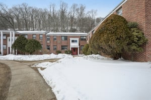 23 Lawrence Dr A-S0702-001.jpg