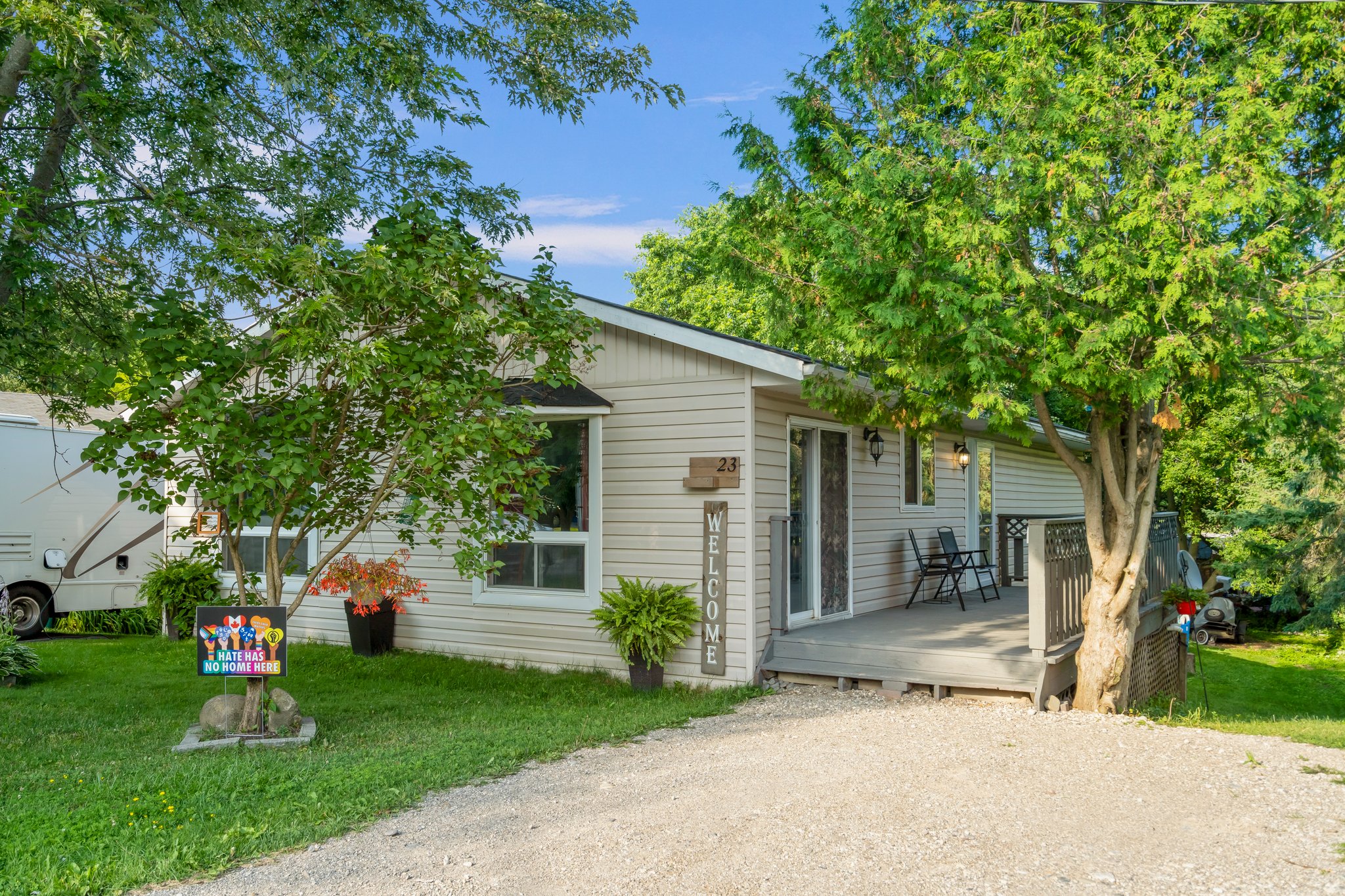 23 Leeson St N, Grand Valley, ON L0N 1G0, Canada