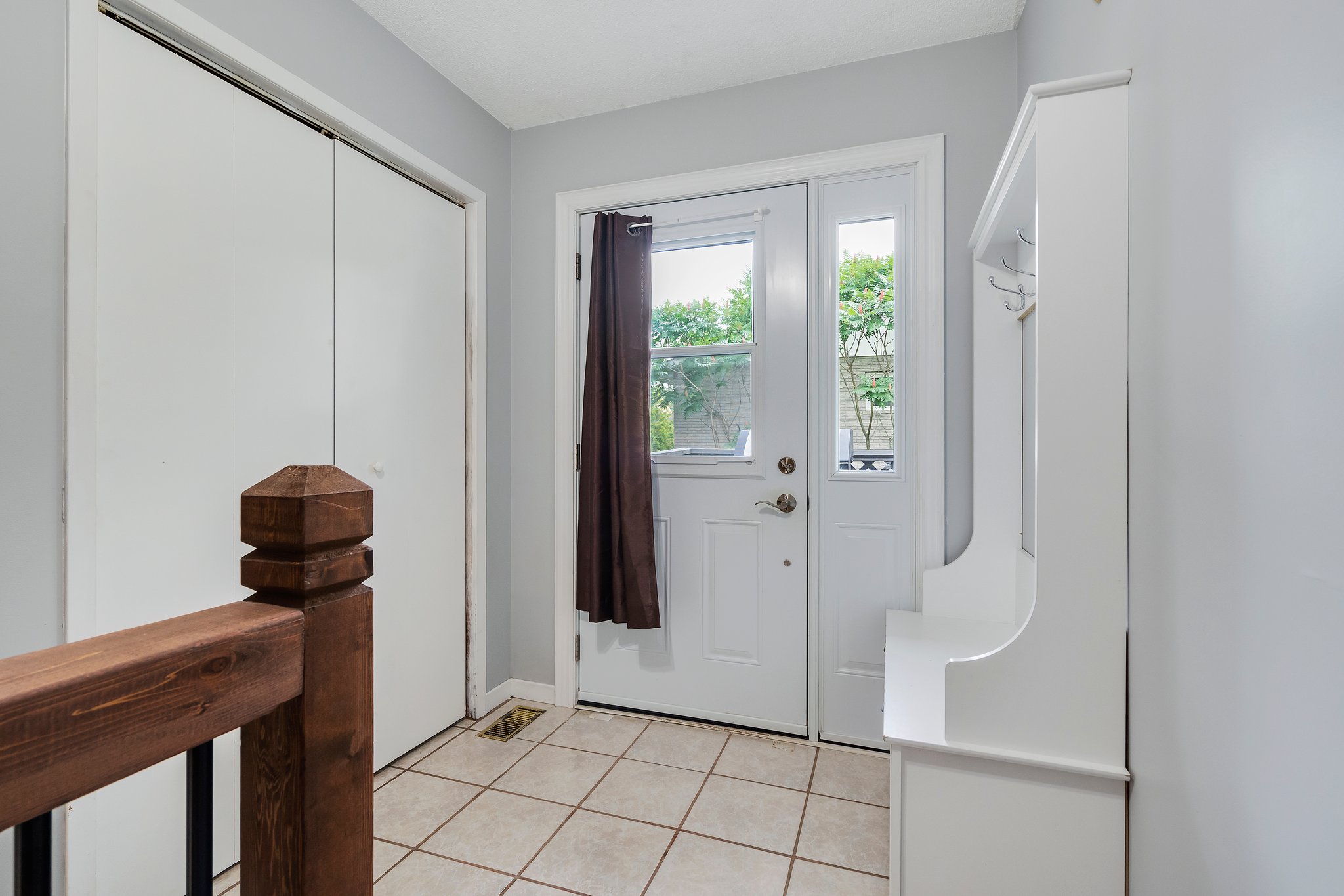 23 Leeson St N, Grand Valley, ON L0N 1G0, Canada Photo 4