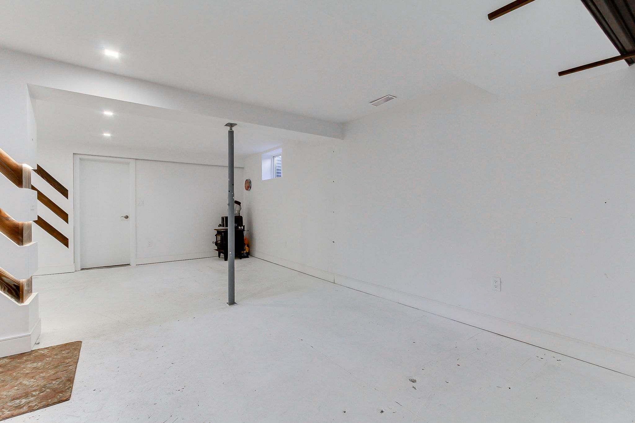  Photo 35