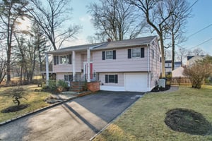 Personette Ave-002.jpg