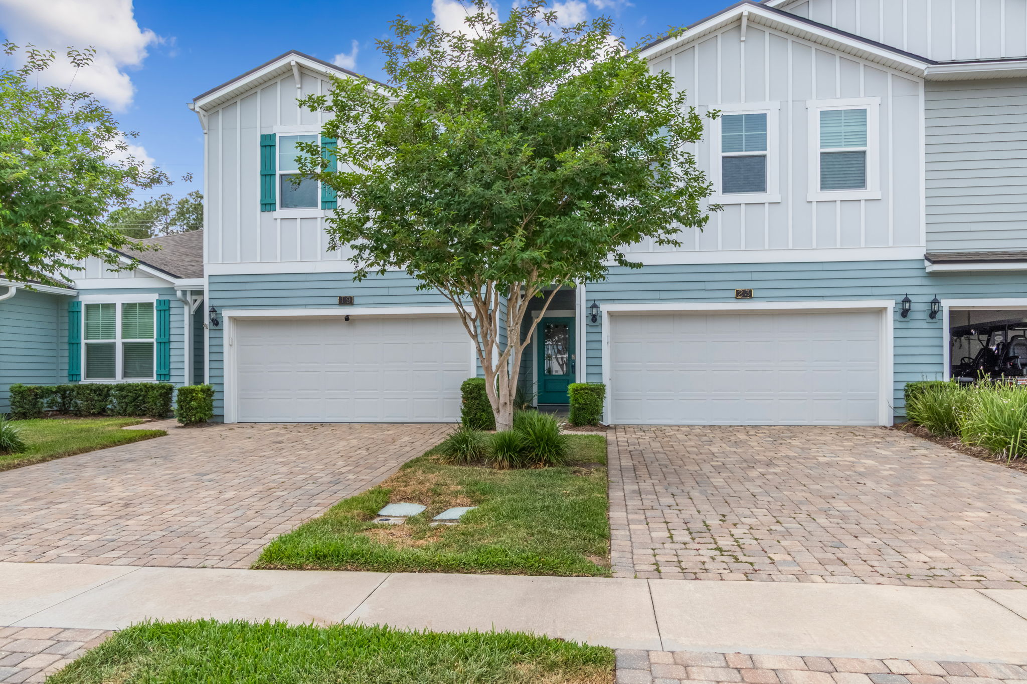 Welcome to 23 Pindo Palm Dr