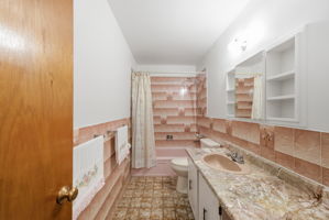  Photo 49