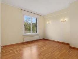  Photo 35