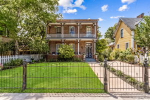 ......with space in the yard to add a garage.