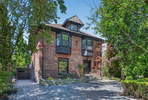 23 South Dr, Toronto ON