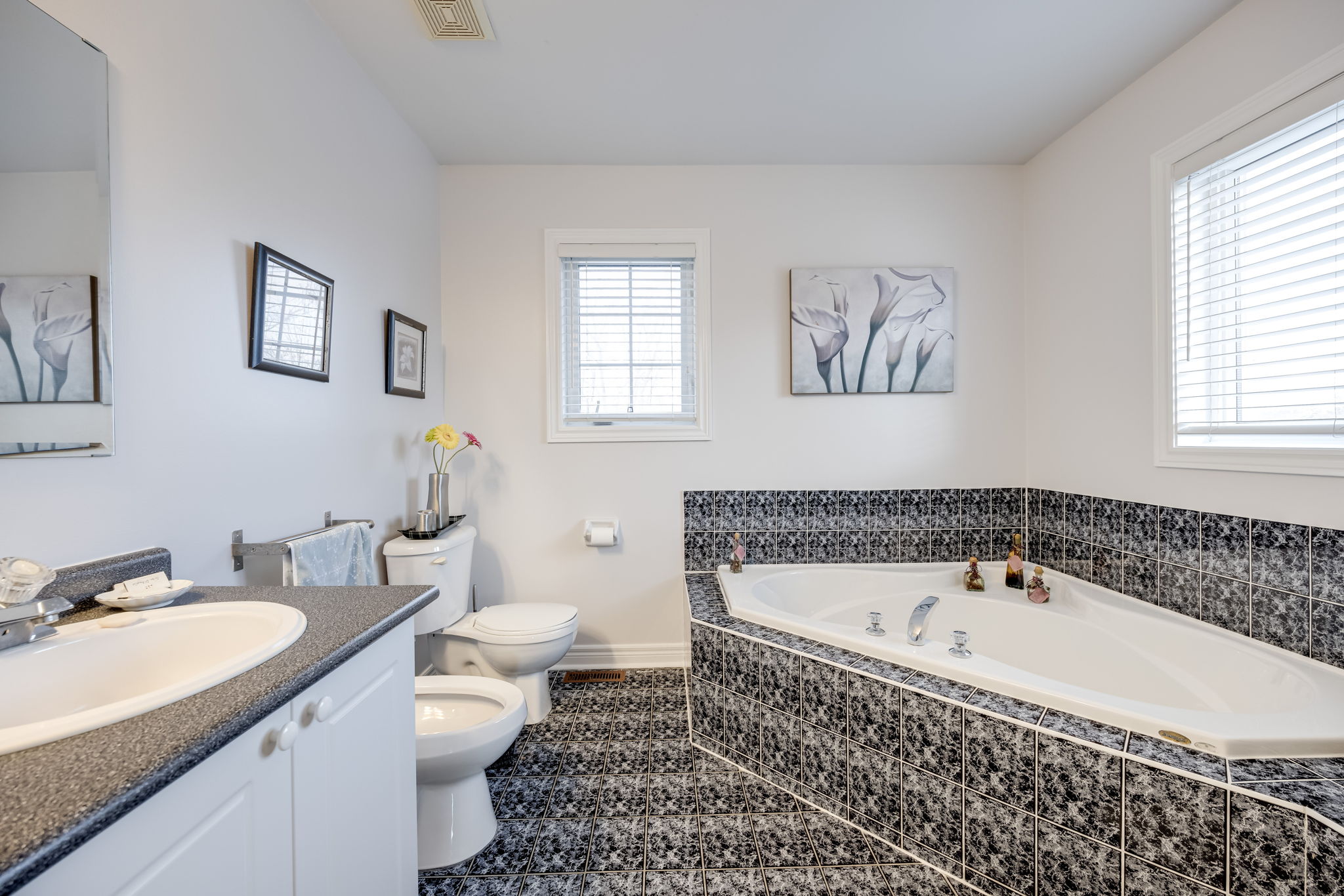 Vaughan property showcase — delivered property photograph 42