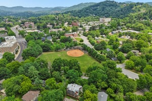 Tuskeegee St-S3006-061.jpg