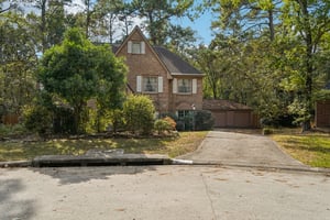 Twin Springs Pl-S2410-003.jpg