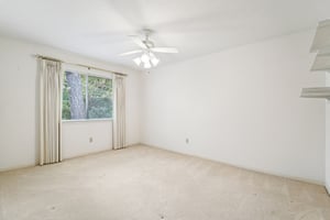 Twin Springs Pl-S2410-028.jpg