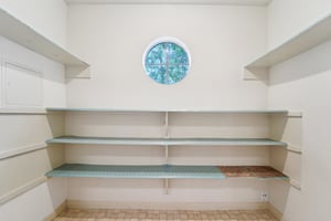 Twin Springs Pl-S2410-032.jpg