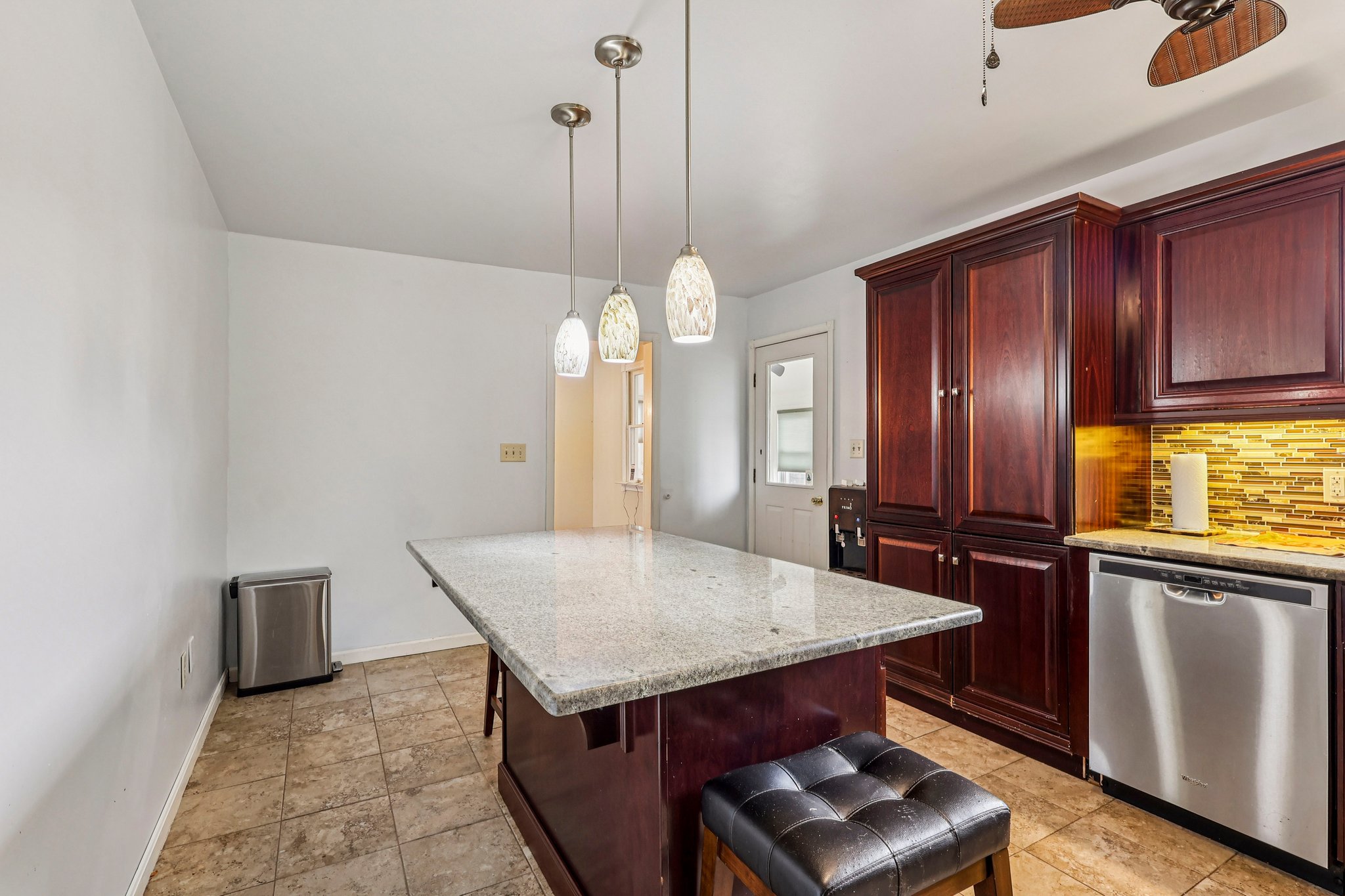 W Conestoga Rd-S0304-013.jpg