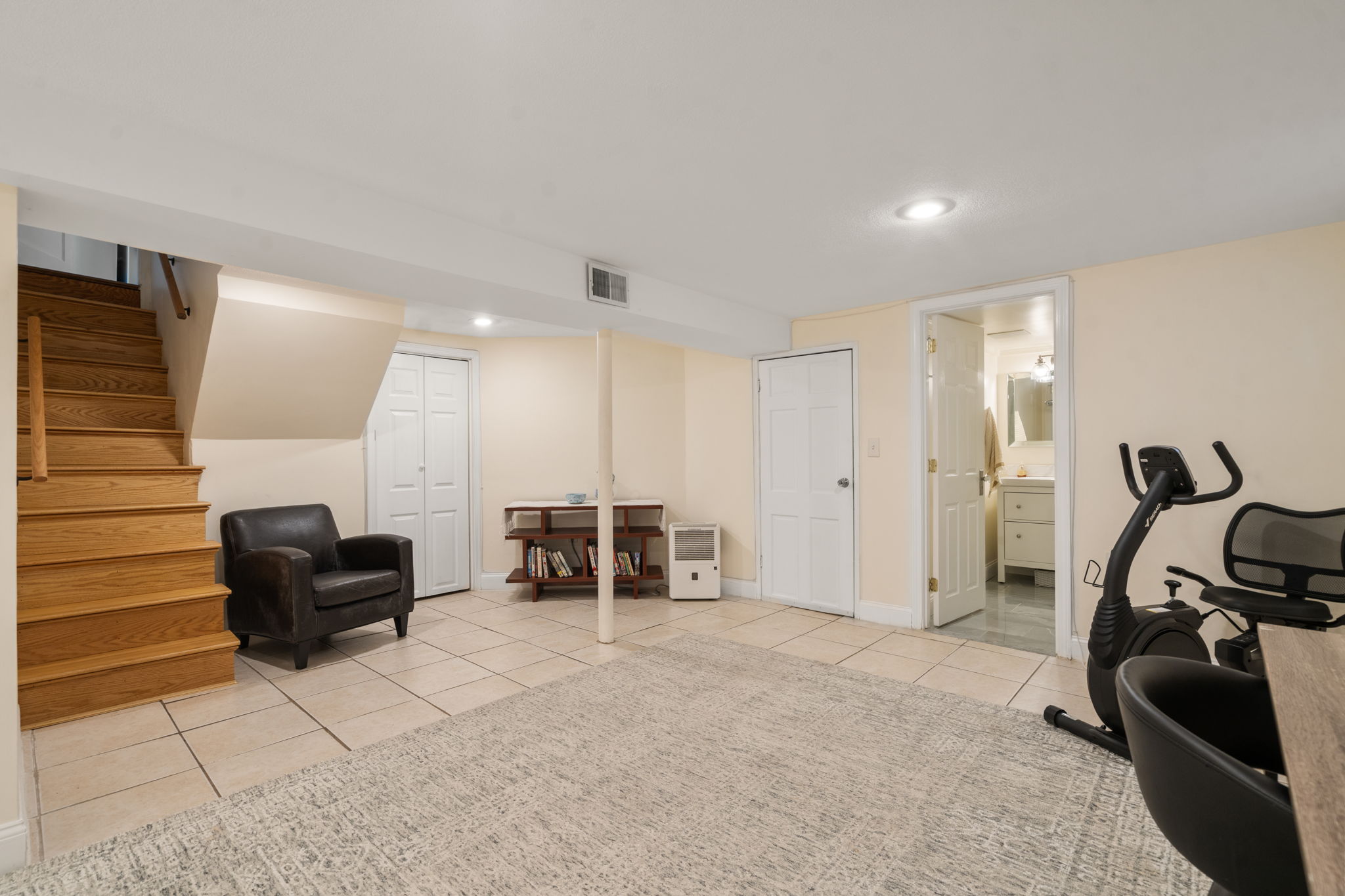 Image (39 of 54)