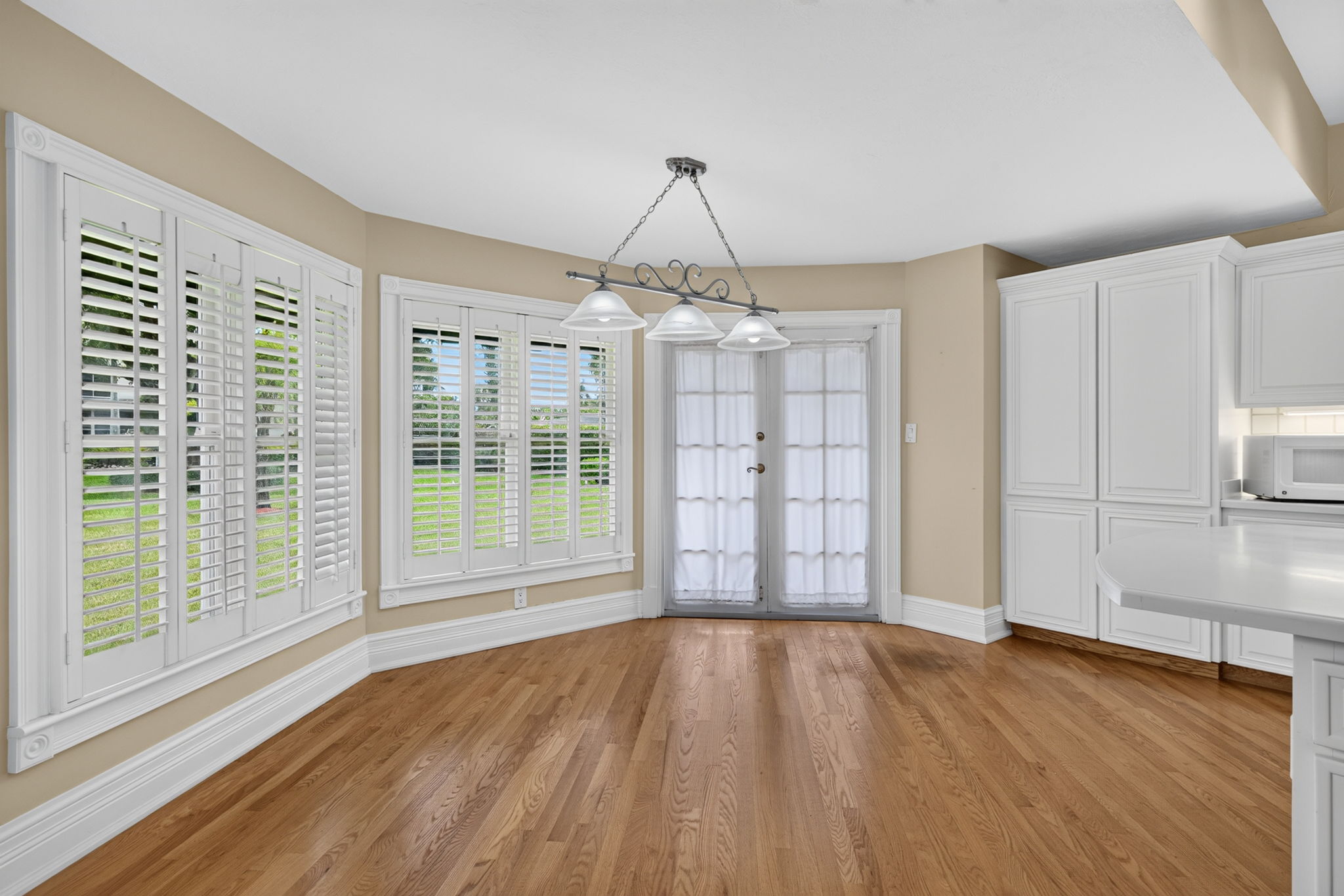 Breakfast Nook 2 of 3
