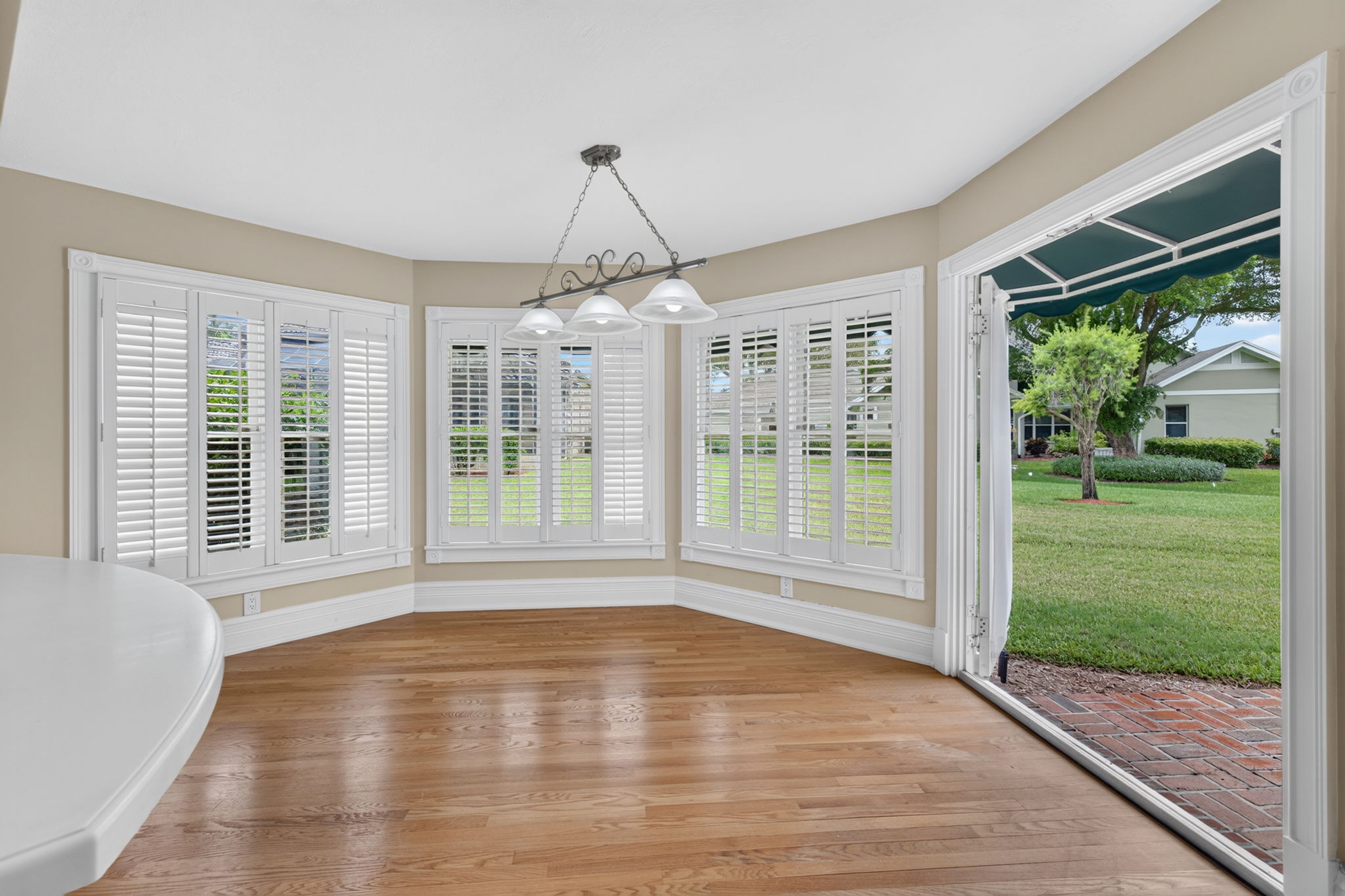 Breakfast Nook 3 of 3
