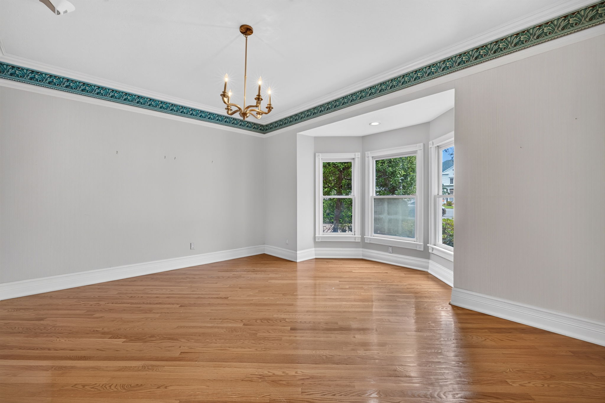 Dining Room 2 of 2