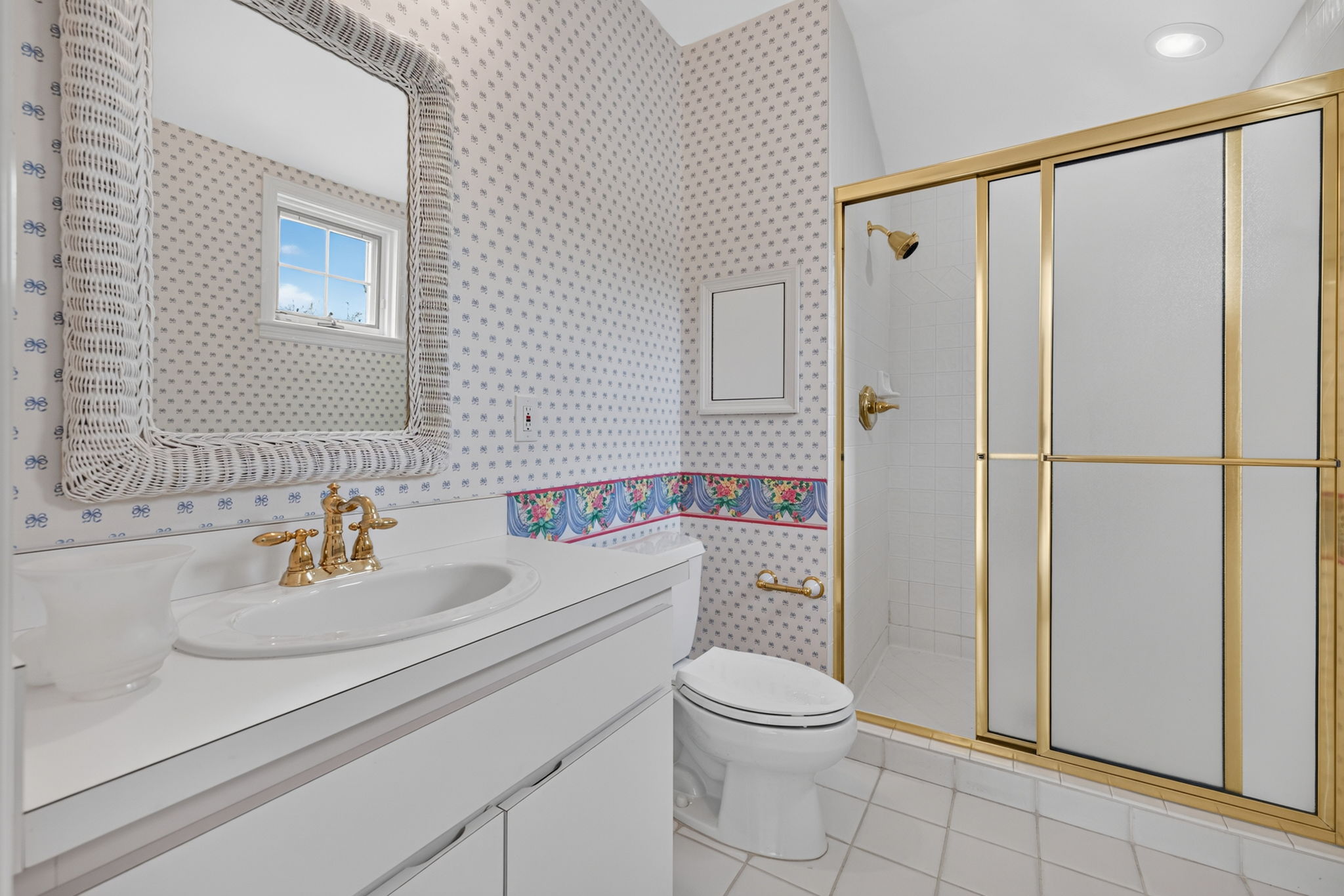 Guest Bathroom 1