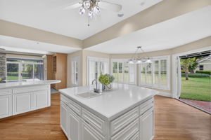 Kitchen 3 of 4