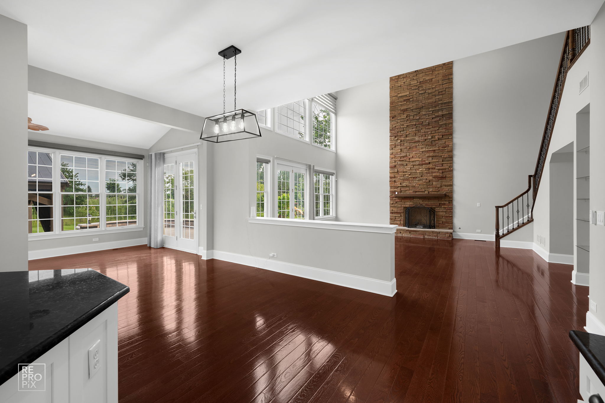 23 Wood Oaks Dr, South Barrington, IL 60010_025