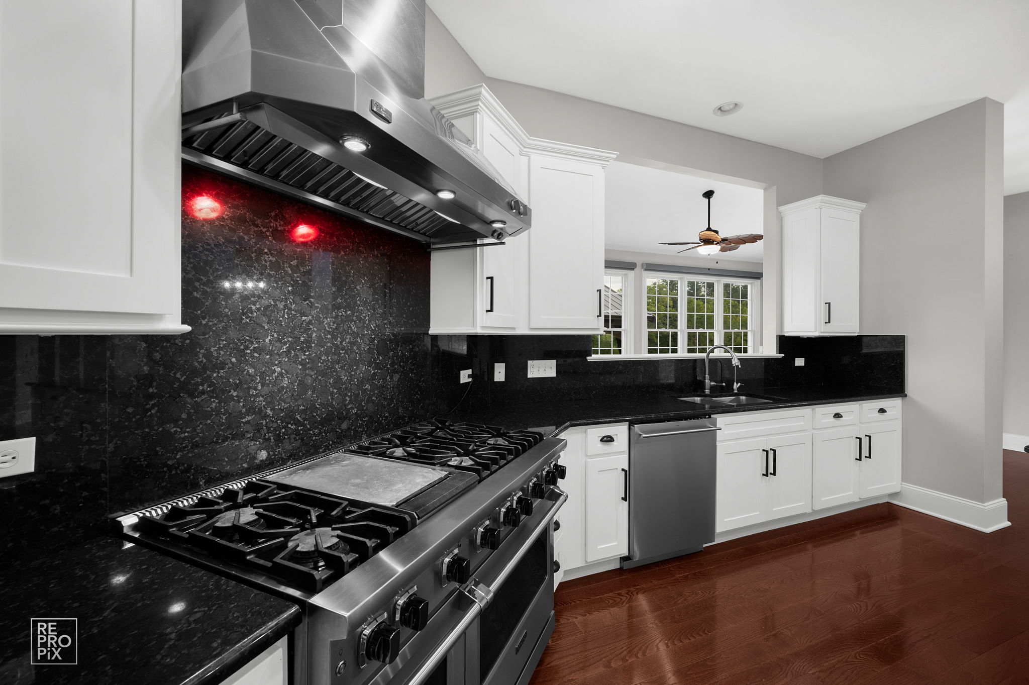 23 Wood Oaks Dr, South Barrington, IL 60010_029