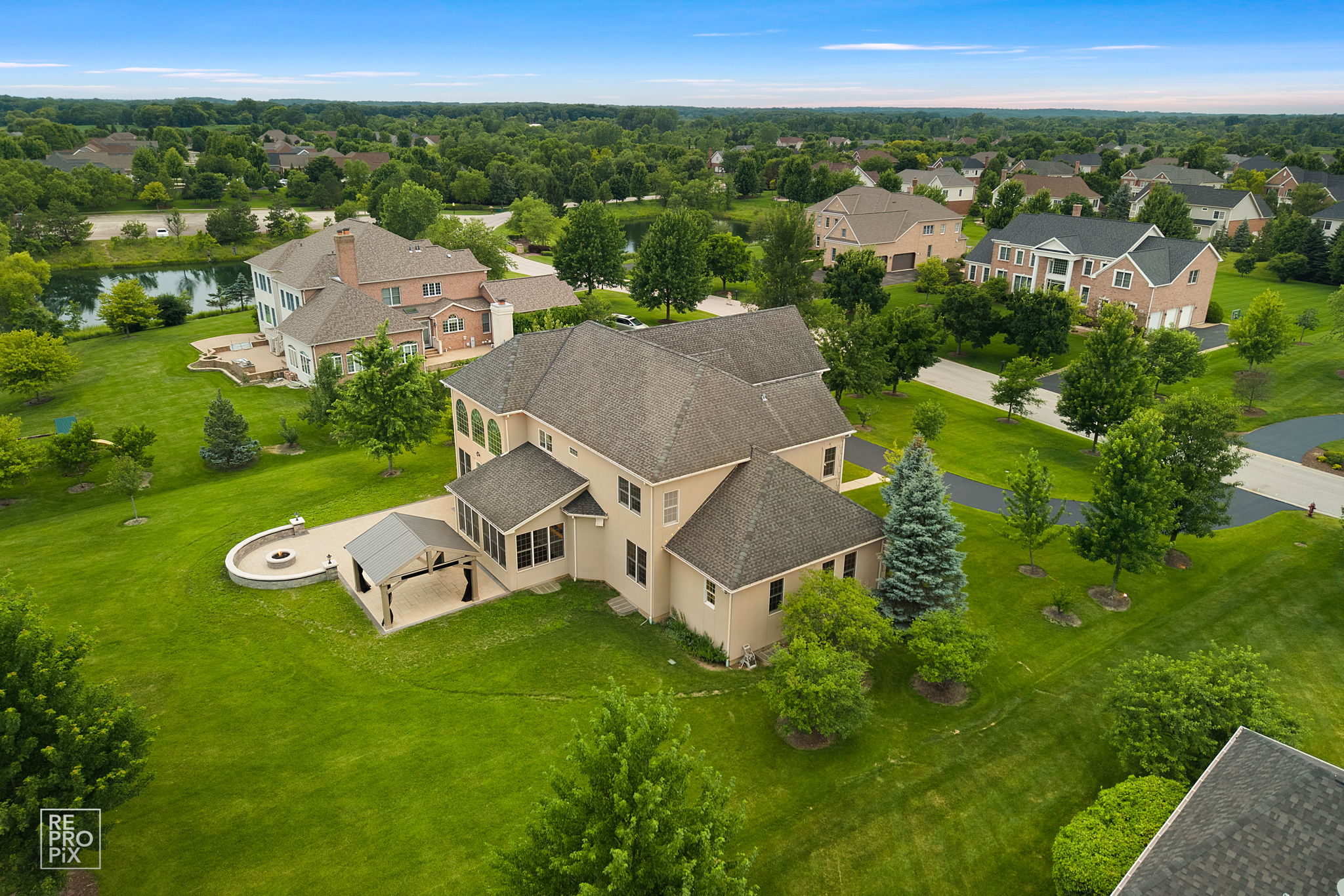 23 Wood Oaks Dr, South Barrington, IL 60010_073