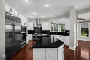 23 Wood Oaks Dr, South Barrington, IL 60010_023