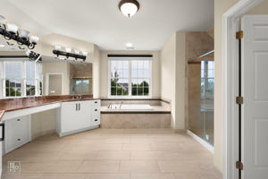 23 Wood Oaks Dr, South Barrington, IL 60010_043