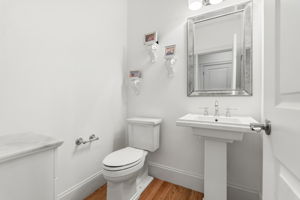 23 Woodmere Dr, Milton, MA 02186, USA Photo 11