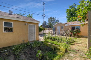  Photo 44