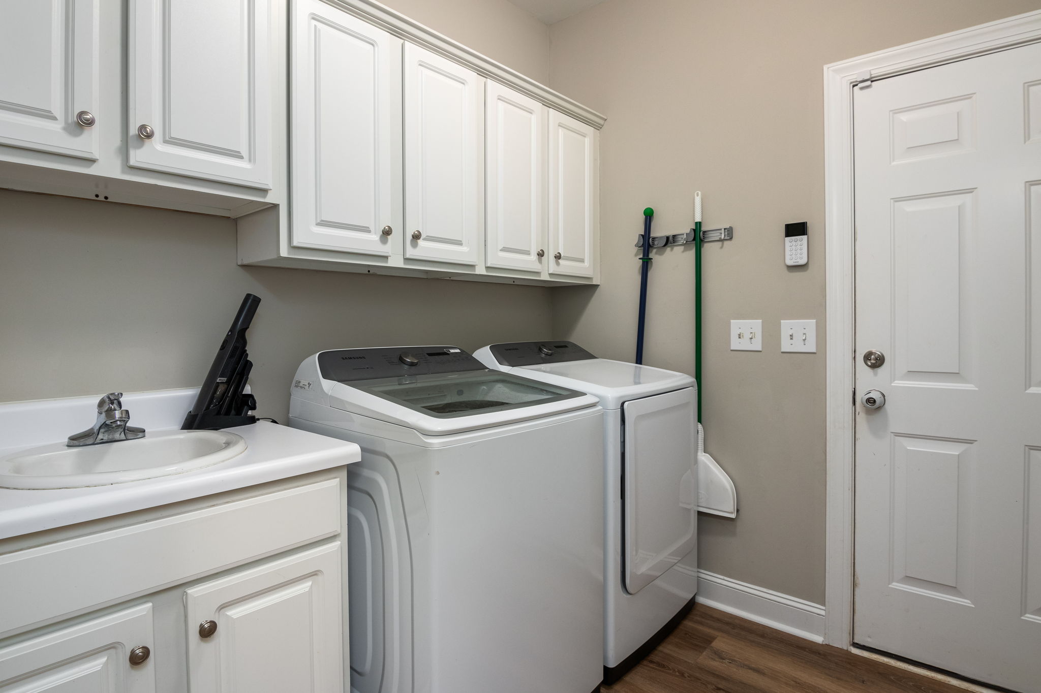 230 Autumn Gate Dr-26