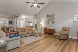 230 Autumn Gate Dr-11