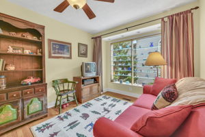 Bedroom/Office