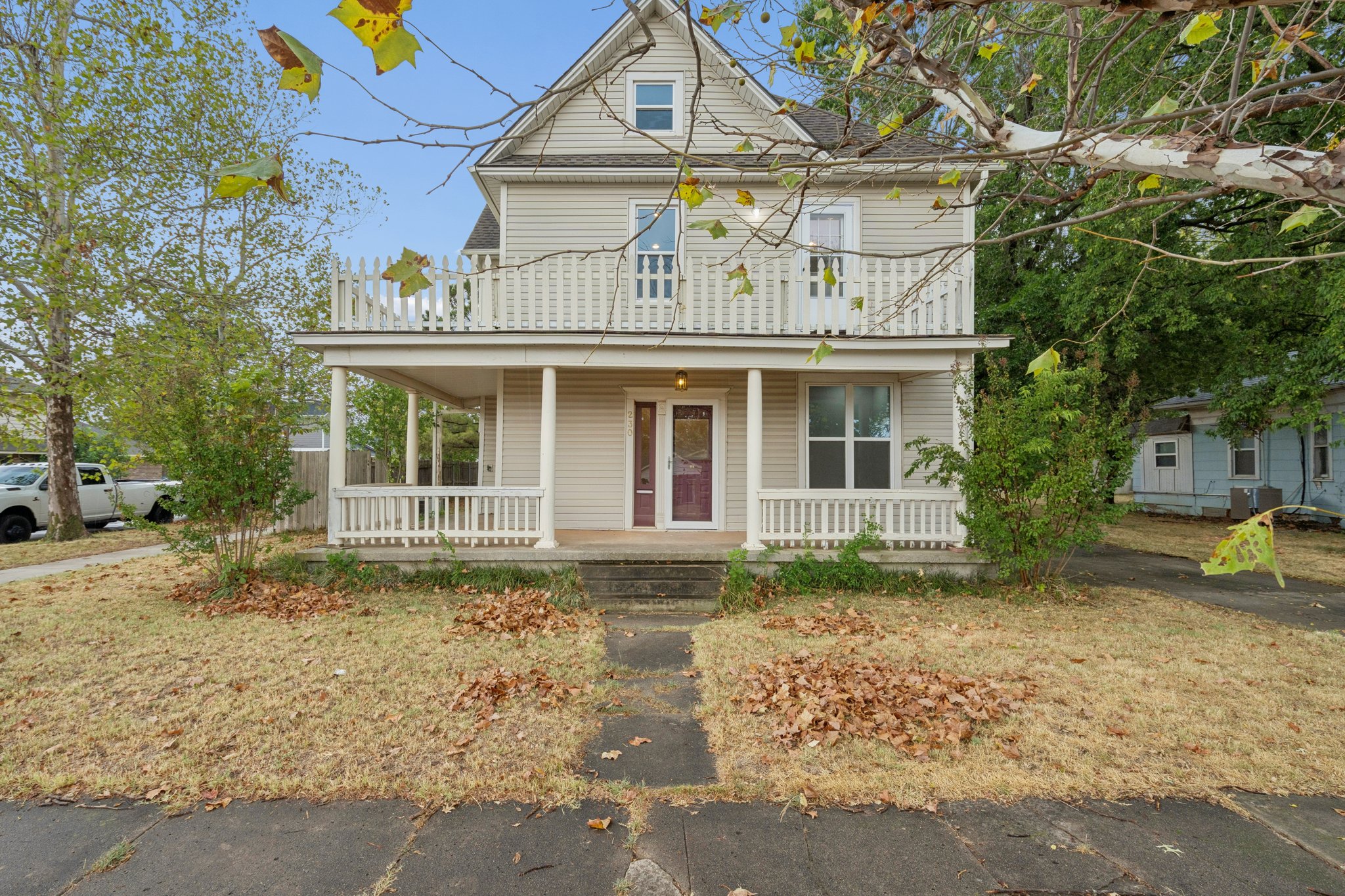 230 E Lincoln Ave_001.jpg