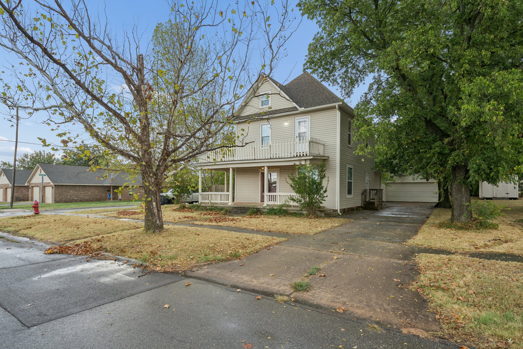 230 E Lincoln Ave_006.jpg