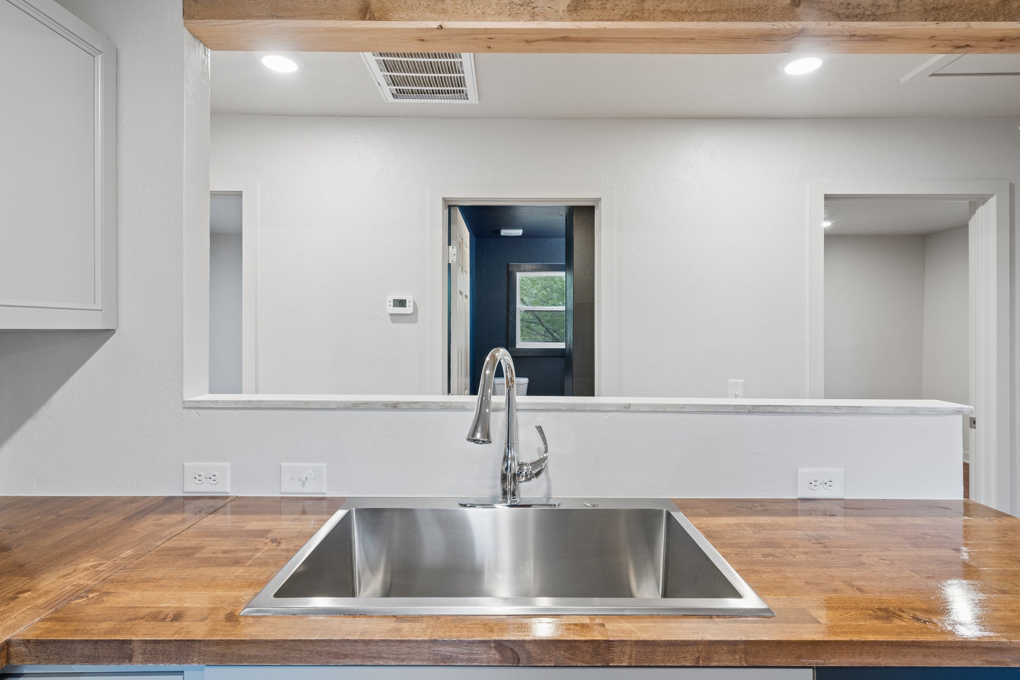 230 E Lincoln Ave_018.jpg